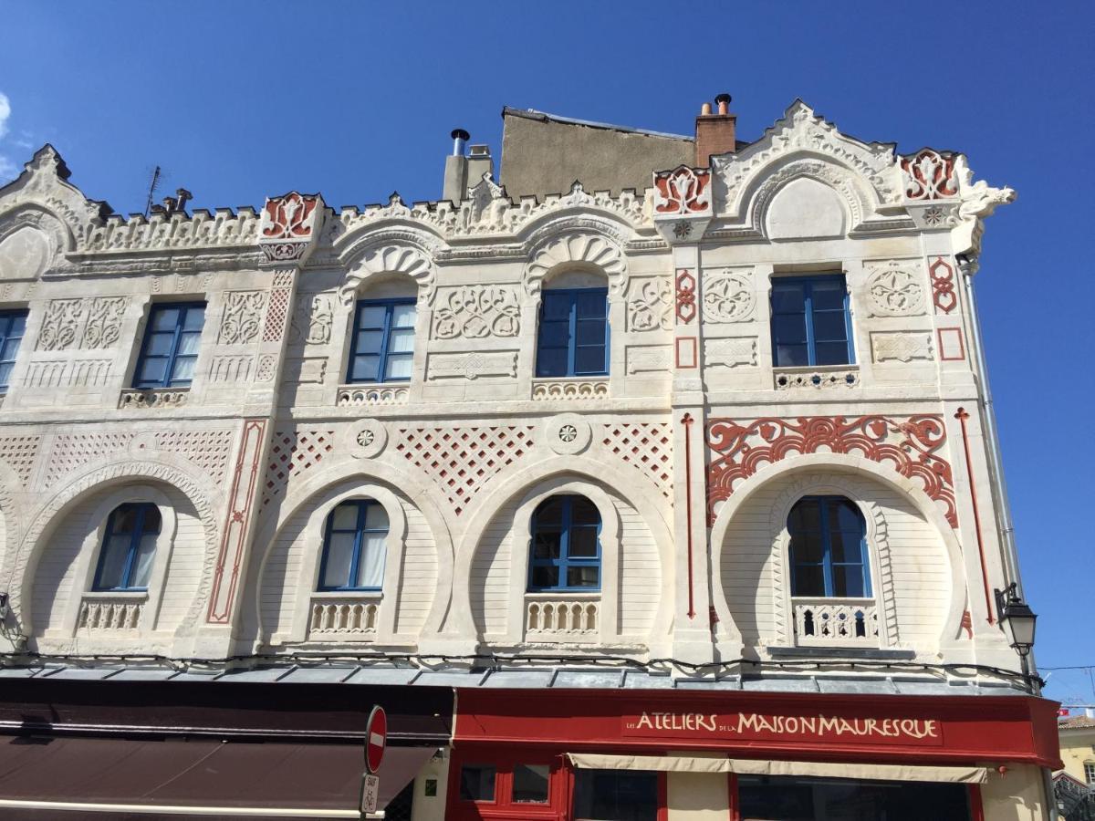 Ferienwohnung Ancienne Imprimerie Dans Le Centre Historique De Valence Valence  Exterior foto